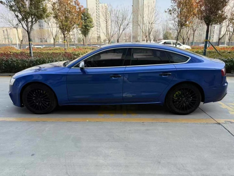 济宁14年奥迪S58