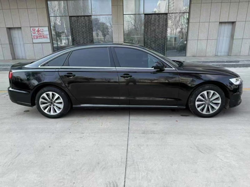 济宁16年奥迪A6L7