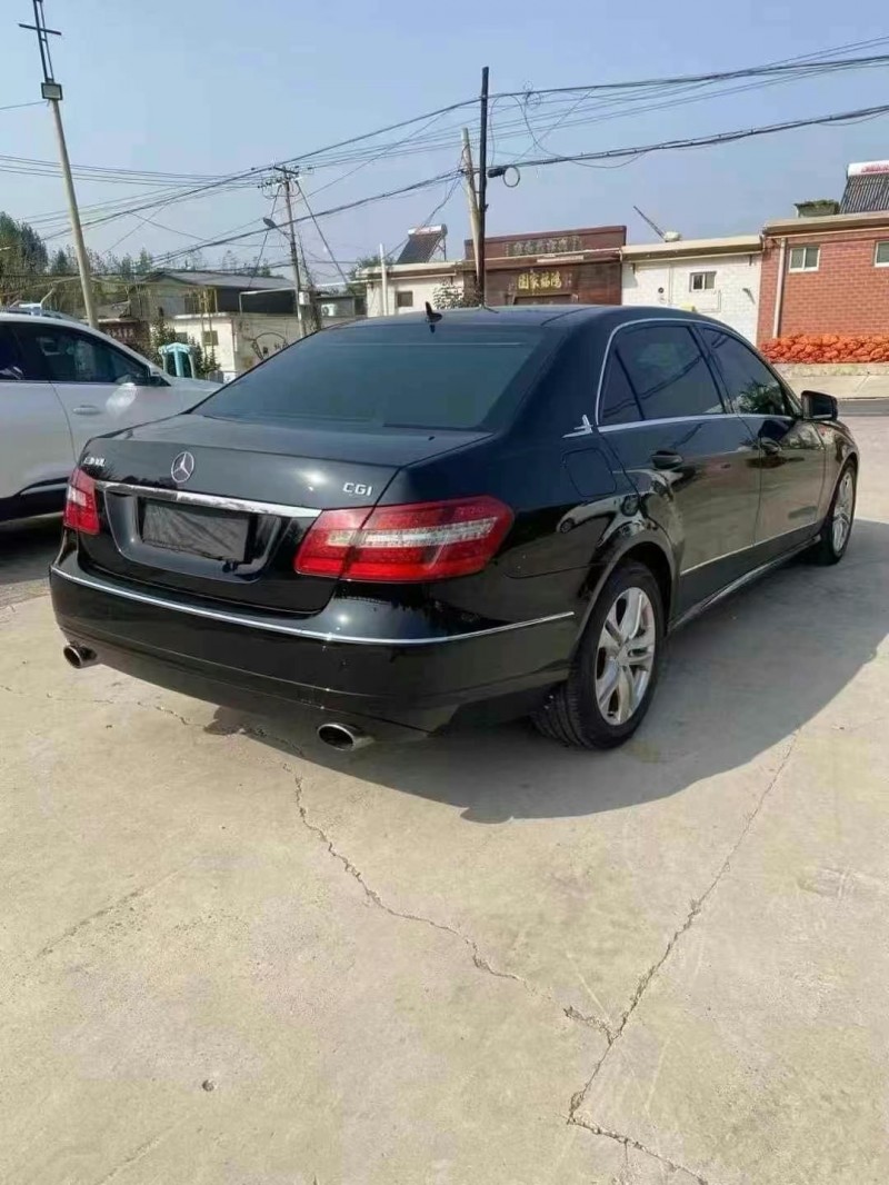 济宁11年奔驰E7