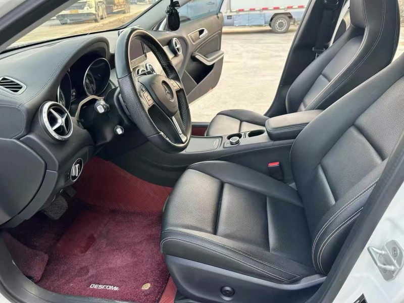 徐州16年奔驰GLA4