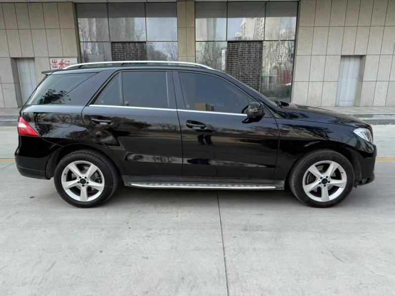 济宁14年奔驰ML7