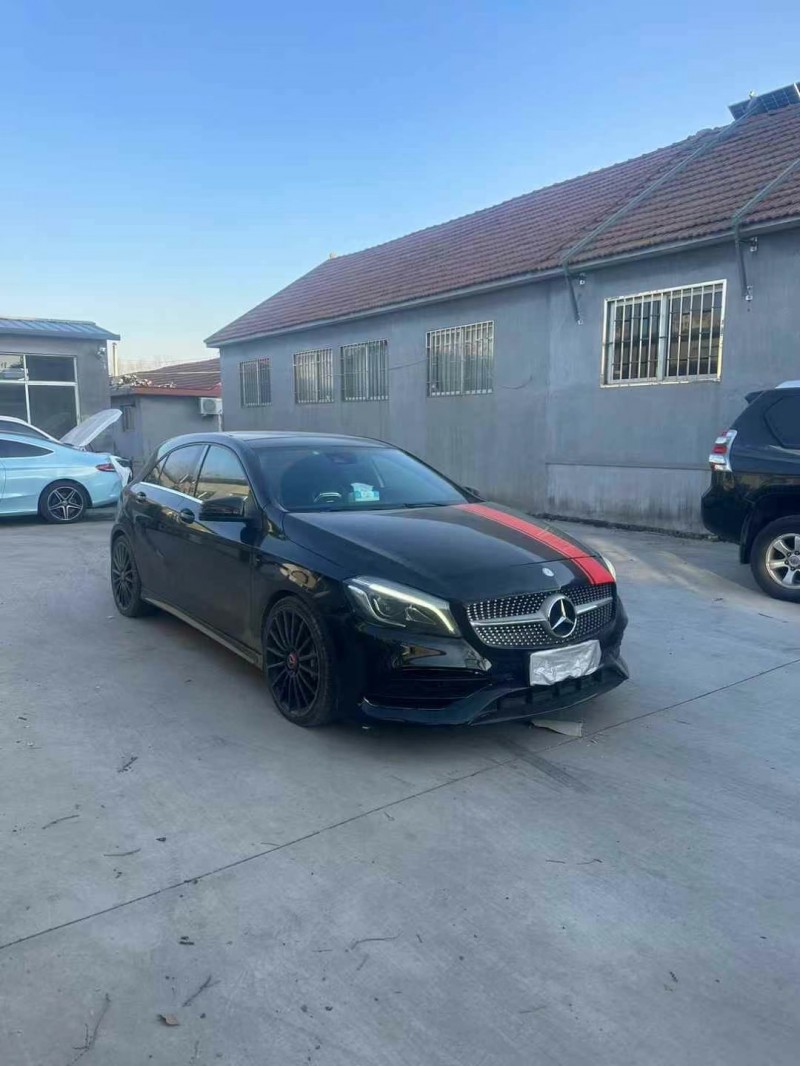 青岛16年奔驰AMG2
