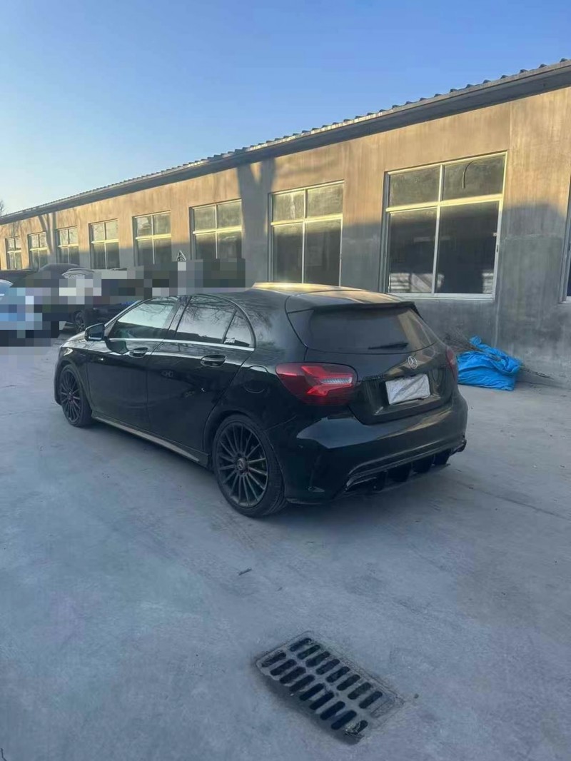 青岛16年奔驰AMG7