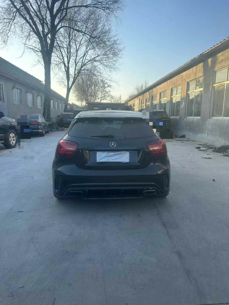 青岛16年奔驰AMG8