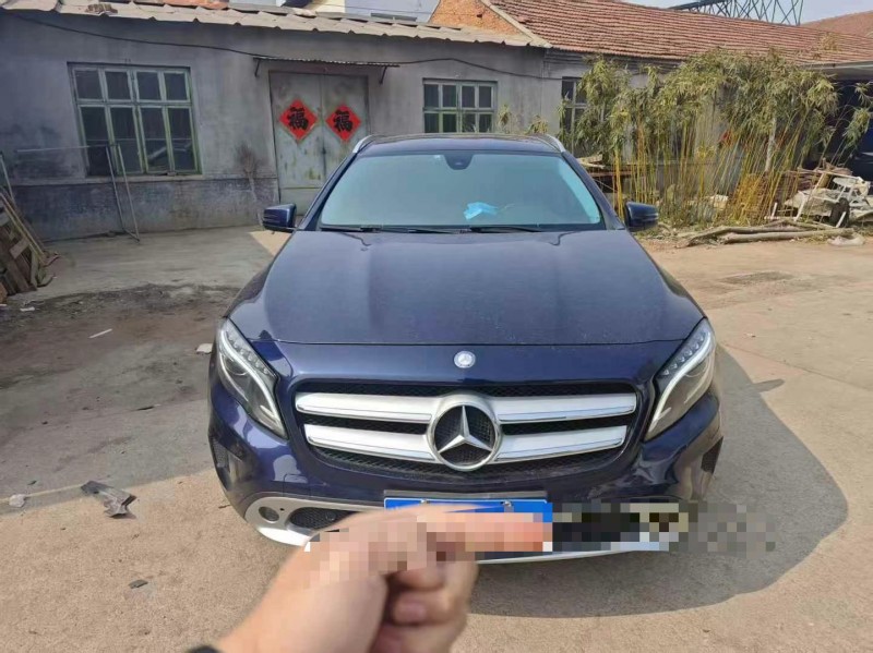 青岛17年奔驰GLA1