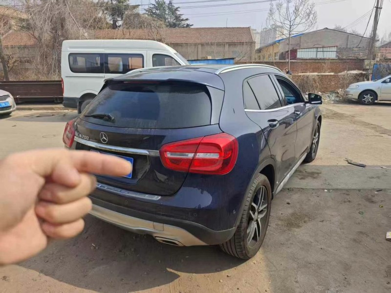 青岛17年奔驰GLA5