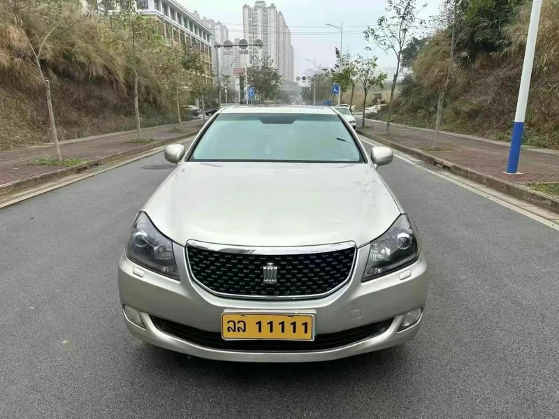 南寧12年豐田皇冠1