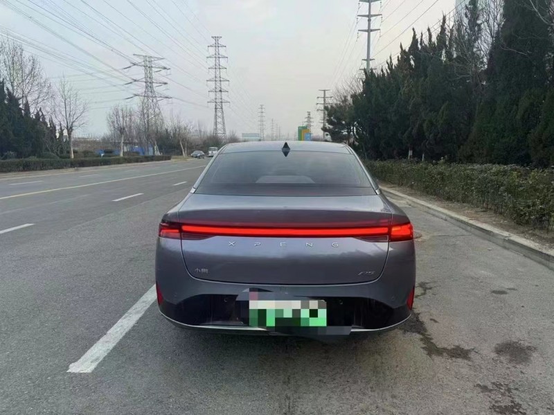 青島22年小鵬汽車P59