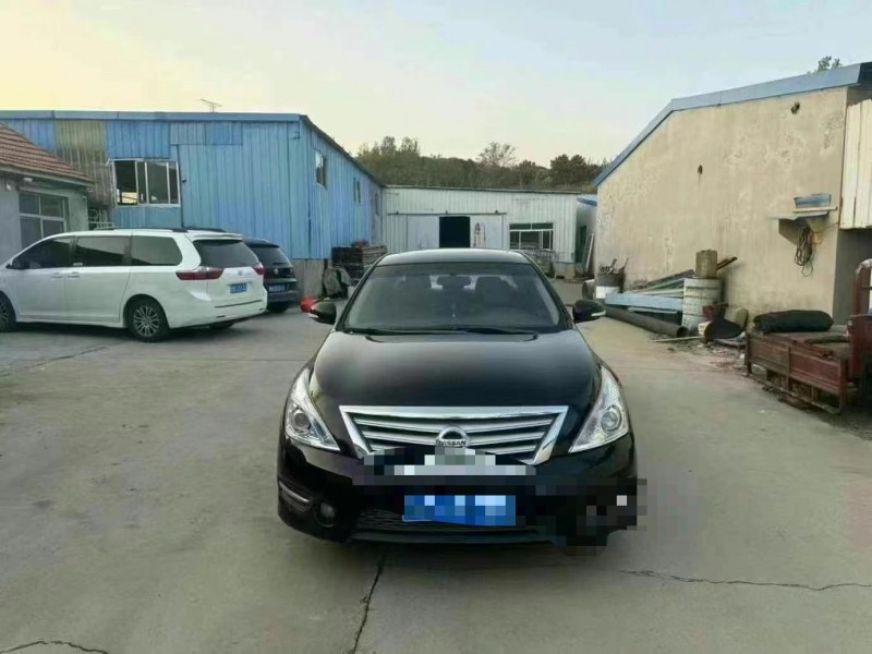 青島11年日產天籟1