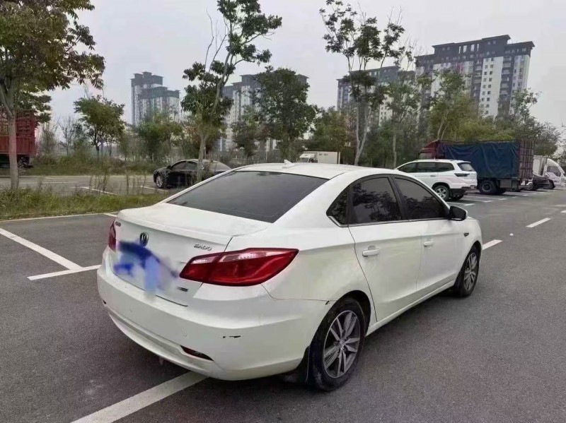 菏澤15年長安汽車逸動7