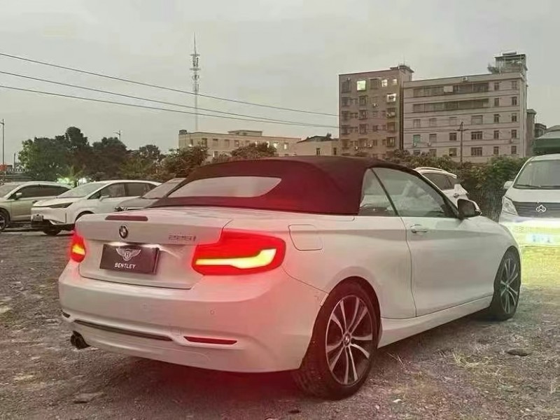广州21年宝马2系8