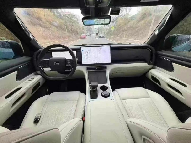 南寧24年極石汽車014