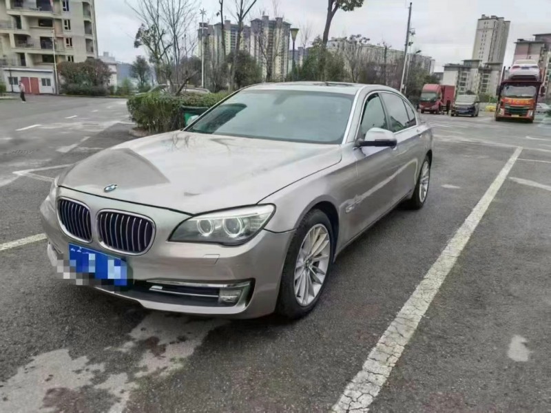 綿陽15年寶馬7系3