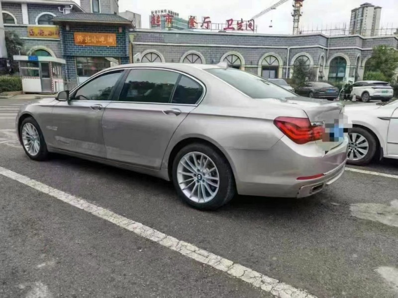 綿陽15年寶馬7系9