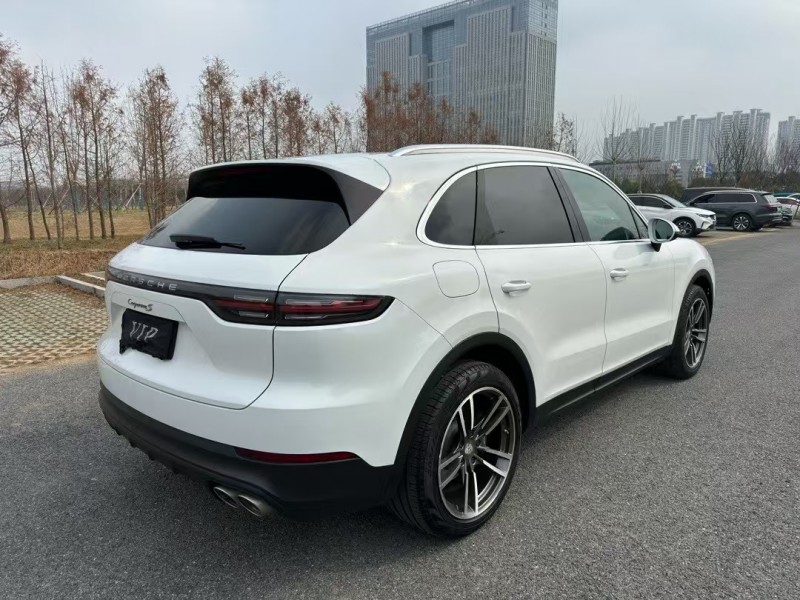 鹽城20年保時捷卡宴5