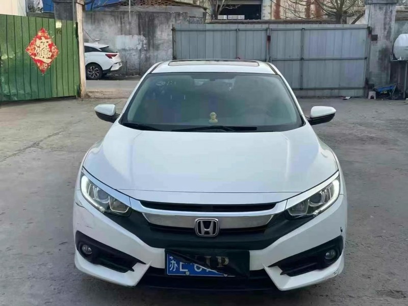 青岛16年本田思域1