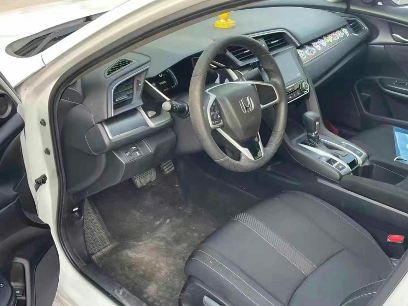 青岛16年本田思域5