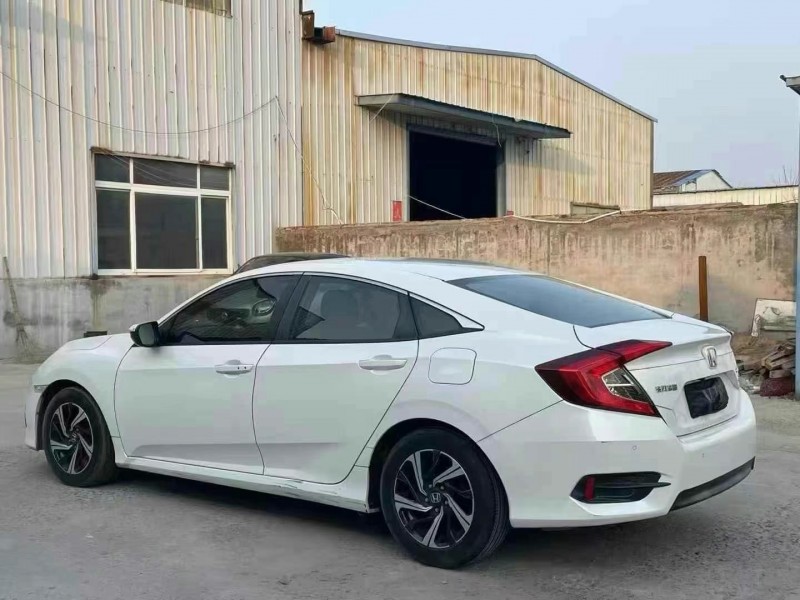 青岛16年本田思域8