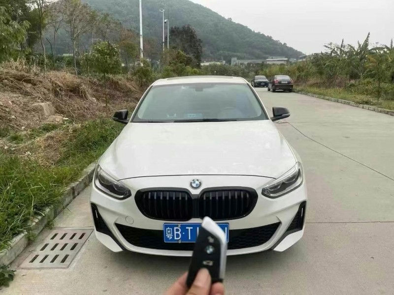 深圳22年寶馬1系1