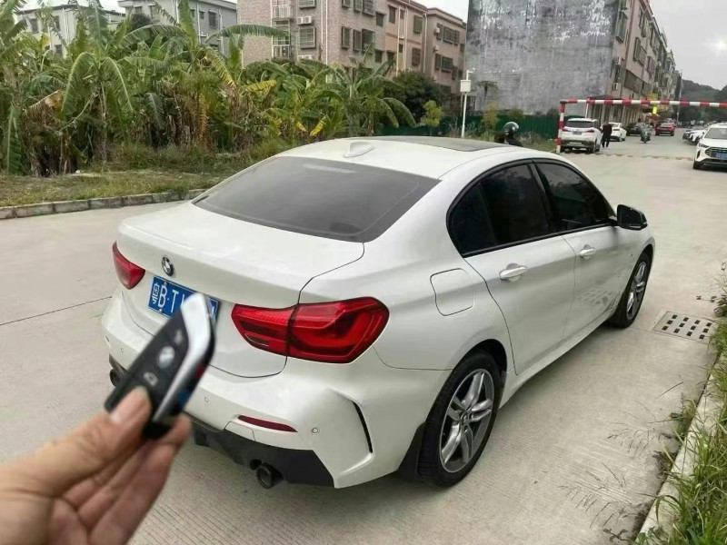 深圳22年寶馬1系4