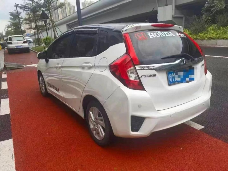 广州15年本田飞度7