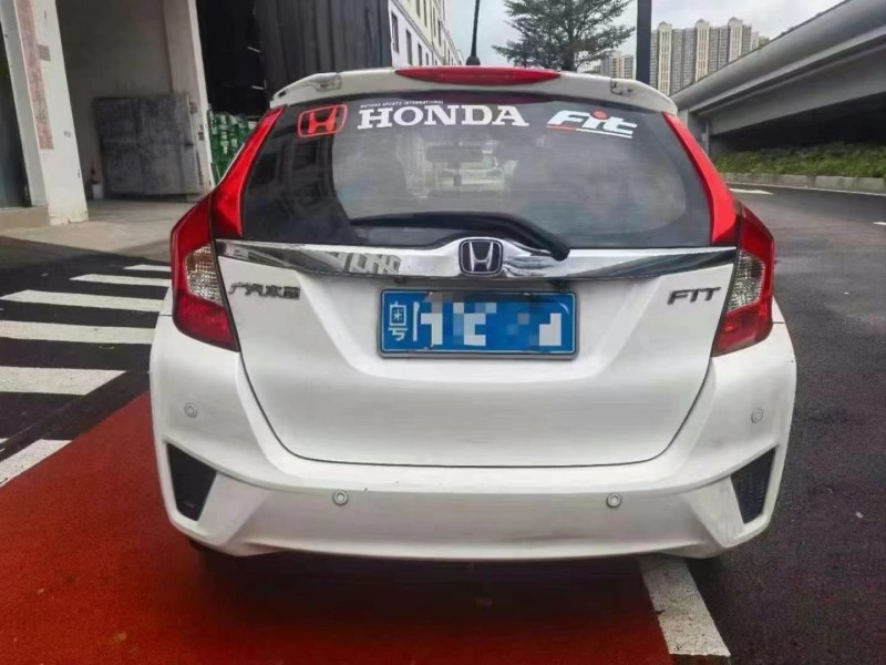 广州15年本田飞度9