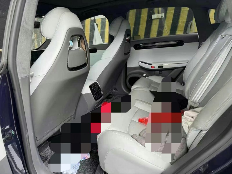廣州23年零跑汽車C013