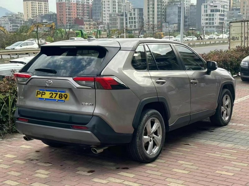 广州20年丰田RAV4荣放4