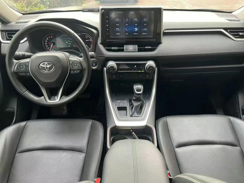 广州20年丰田RAV4荣放5