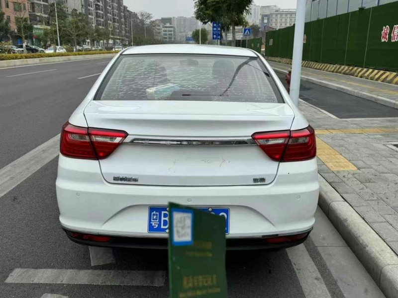 廣州19年吉利帝豪9