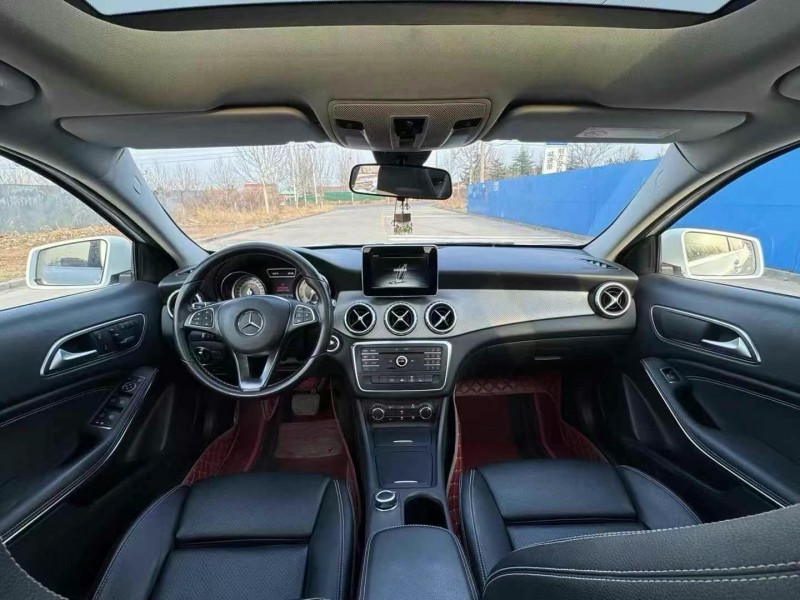 济宁16年奔驰GLA4