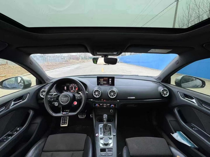 青岛18年奥迪S34