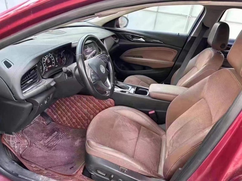 青岛18年别克君威4