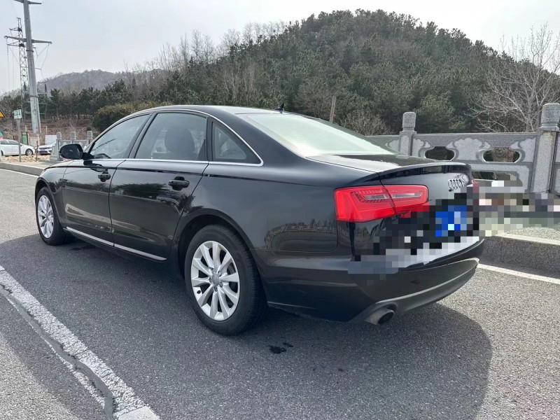青岛13年奥迪A6L8