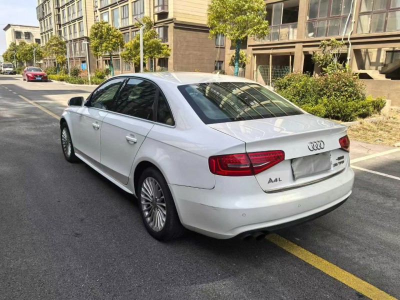徐州13年奥迪A4L8