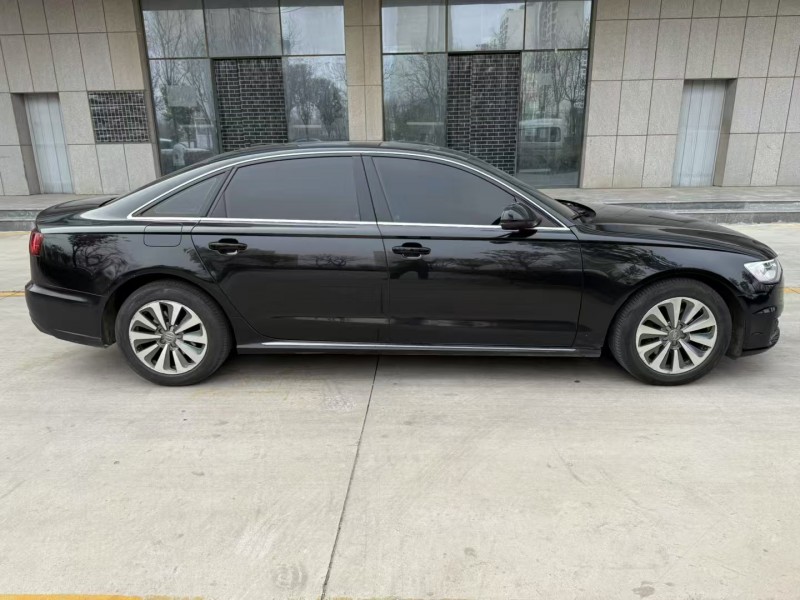 济宁16年奥迪A6L7