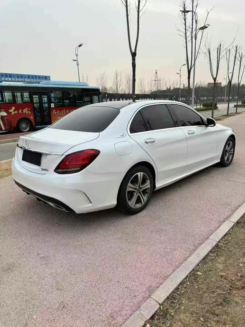 广州19年奔驰C4
