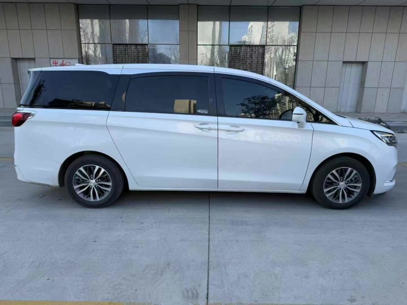 济宁20年别克GL88