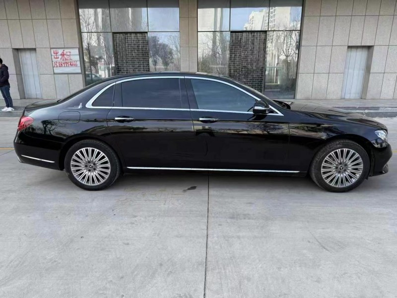 济宁20年奔驰E8