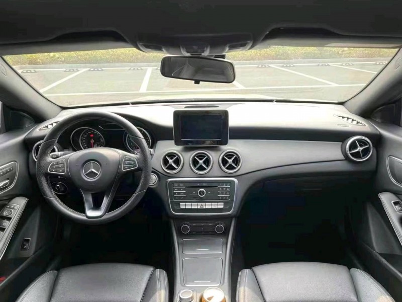 徐州18年奔驰CLA5