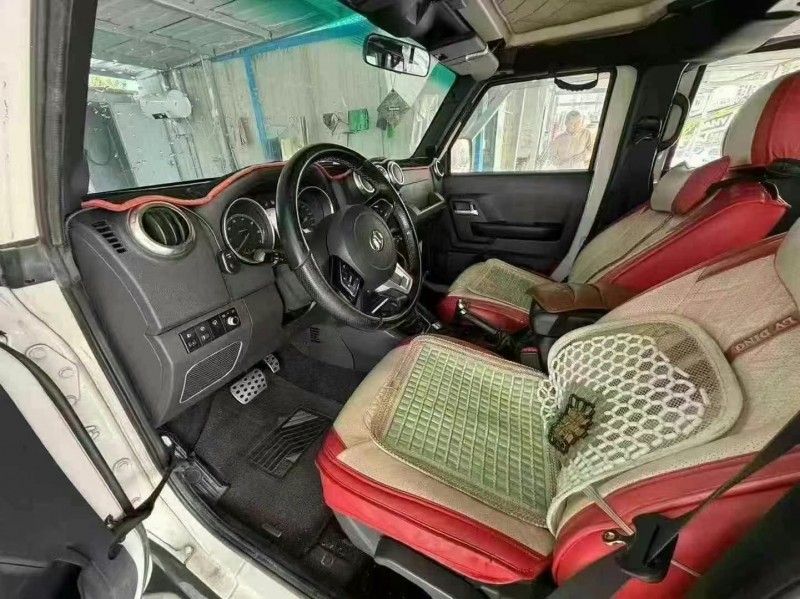 武漢17年北汽制造BJ405