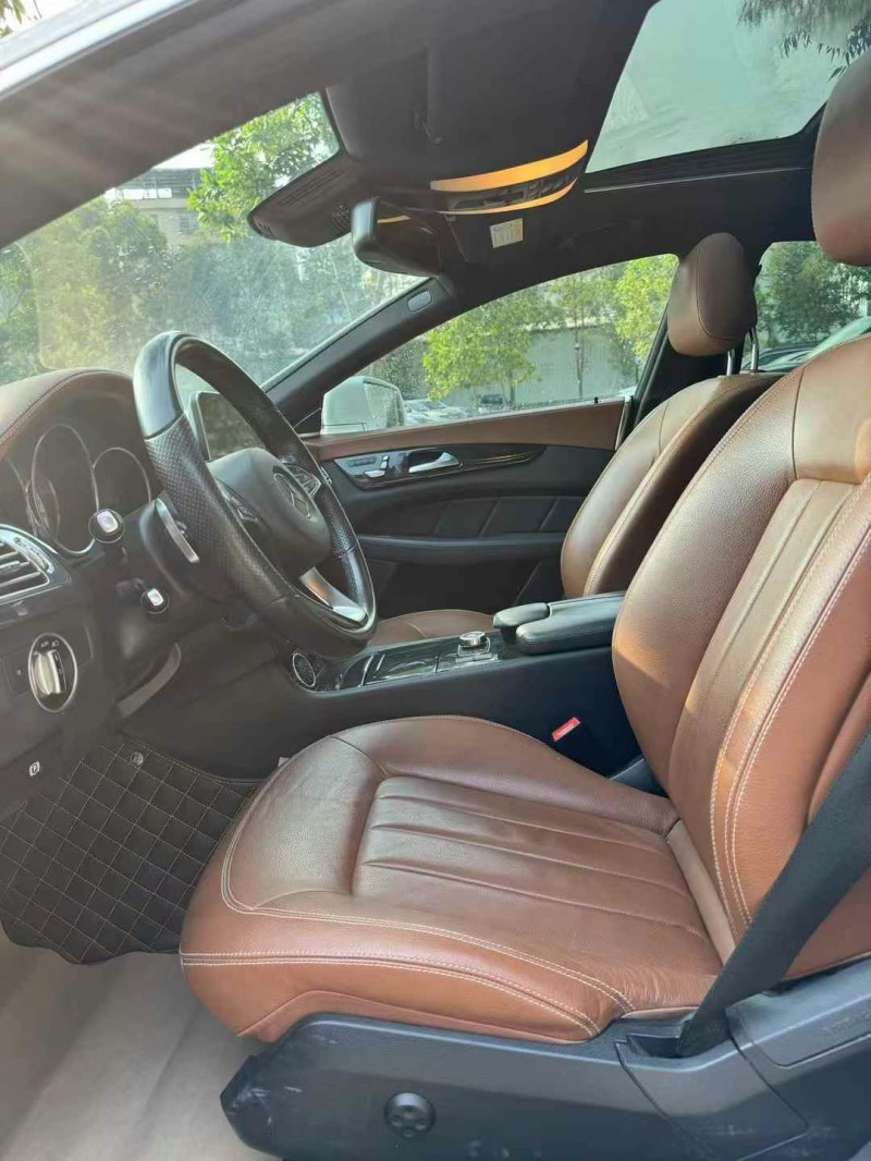 广州16年奔驰CLS4