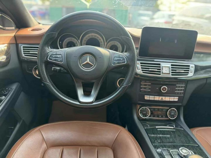 广州16年奔驰CLS7