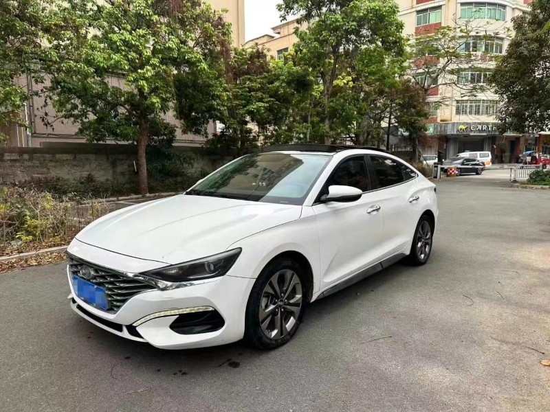 龍巖19年現代菲斯塔2