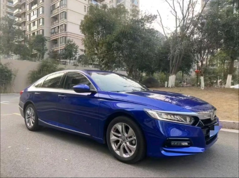 徐州21年本田雅阁1