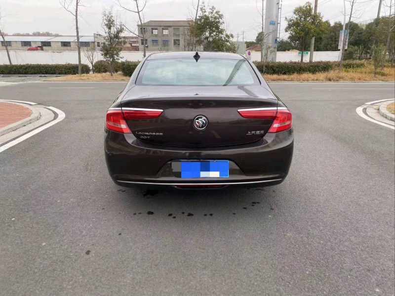 徐州17年别克君越6