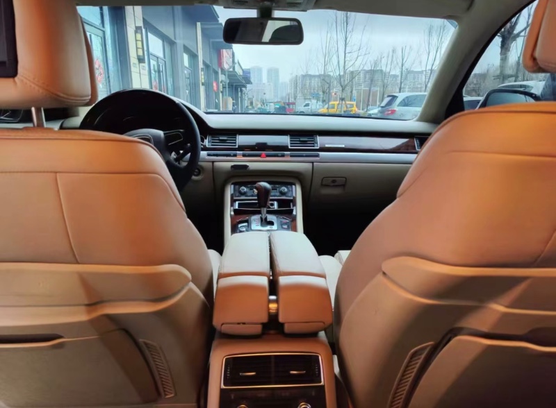 青岛09年奥迪A8L7