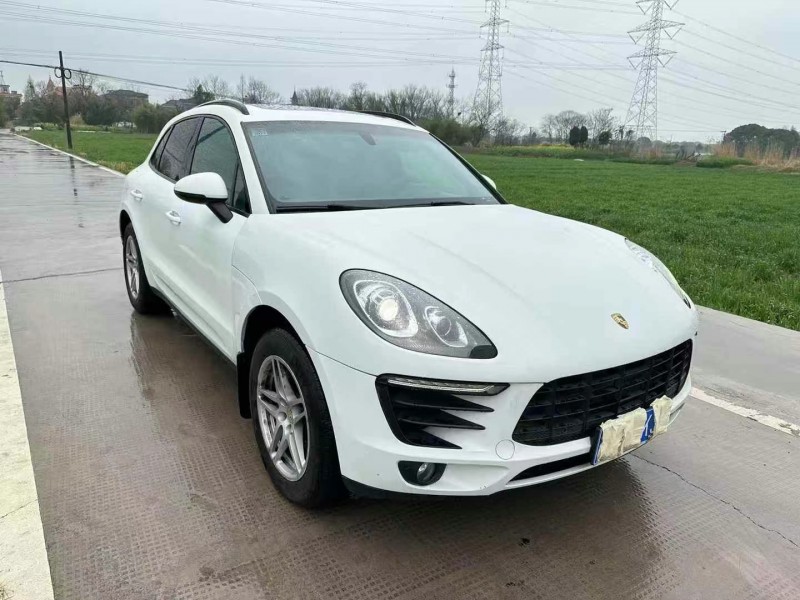 紹興15年保時捷Macan2