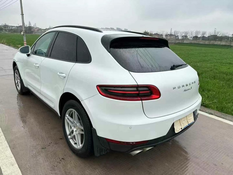 紹興15年保時捷Macan7