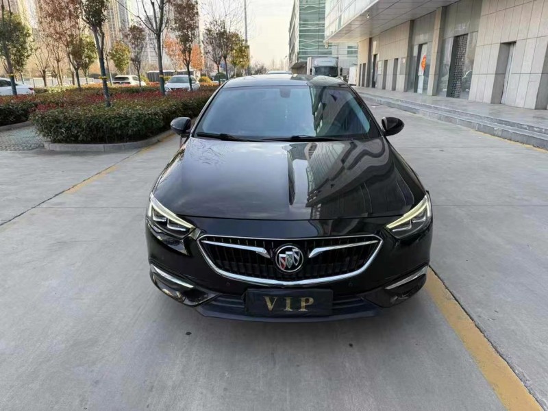 济宁18年别克君威1